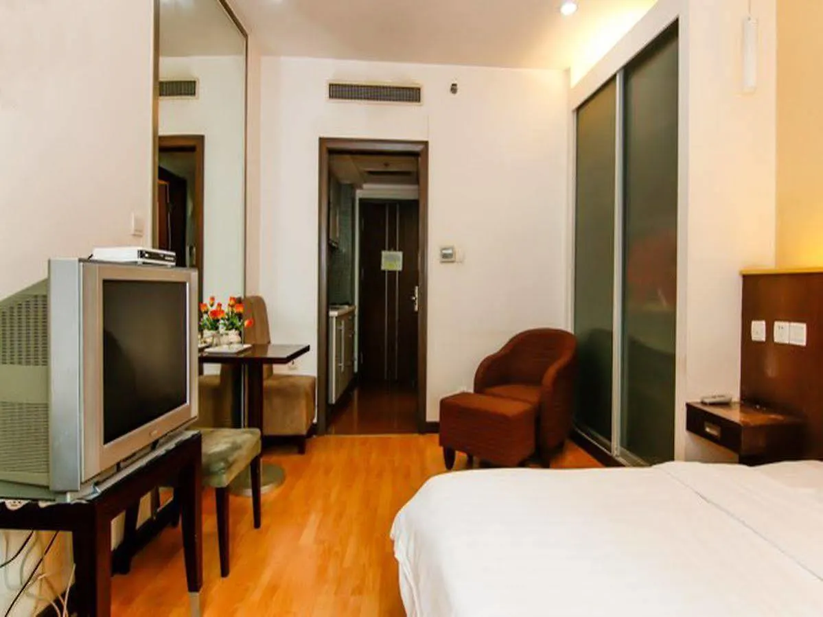 Shanghai New Space Yijia Hotel Apartment 3*,  China